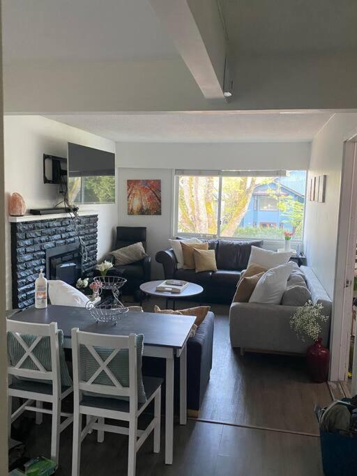 4 Bedroom Upper Level Kits Home Vancouver Eksteriør billede