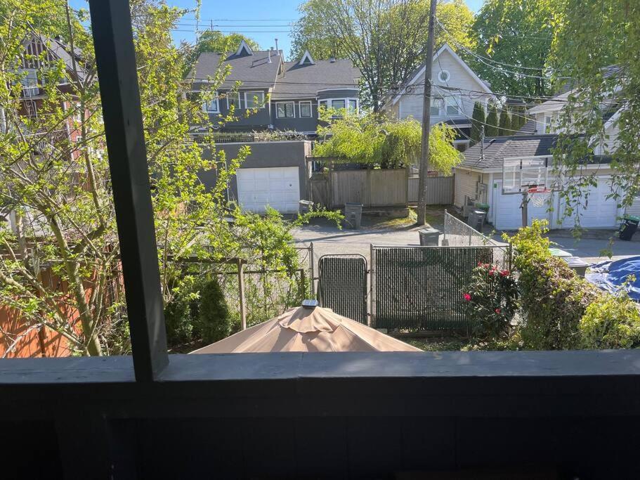 4 Bedroom Upper Level Kits Home Vancouver Eksteriør billede